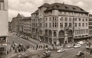 Postkartenalbum mit Motiven von Karlsruhe. "Karlsruhe in Baden."