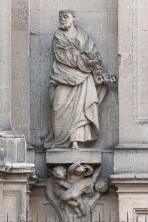 Das Westportal flankierende Skulpturen — Apostelfigur