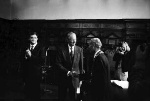 Freiburg: Rathaus, im Ratsaal, Minister, Carstens, Oberbürgermeister