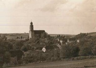Nossen-Leuben. Ortsansicht mit Marienkirche (1740). Blick vom Weg nach Ziegenhain