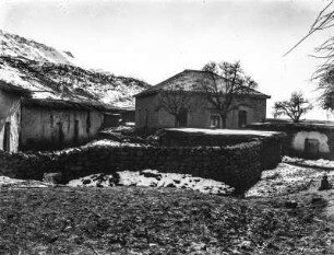 Moschee/Schule : Blick auf eine Moschee/Schule, die sich im Dorf Serghaya (Anti-Libanon) befindet.