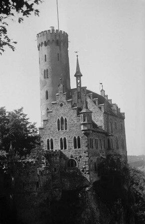 Burg Lichtenstein : Blick auf das Schloss Lichtenstein