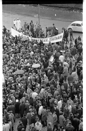Kleinbildnegativ: Vietnam-Demonstration, 1968