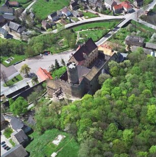 Kohren-Sahlis-Gnandstein. Burg Gnandstein (A. 13. Jh.). Luftbild-Schrägaufnahme von Nordosten