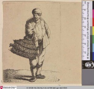 [Ein Mann trägt einen Korb mit Hennen; Man Carrying a Basket with Hens; Un paysan portant un panier rempli de volailles]