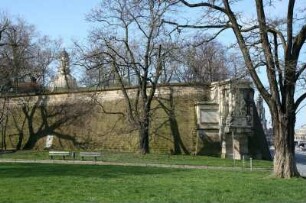 Dresden-Altstadt. Hasenberg. Ansicht mit Bastion und Moritzmonument