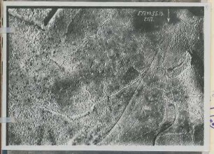 Foto des Geländes um die Nordwestecke des Fort Vaux (Luftbild)
