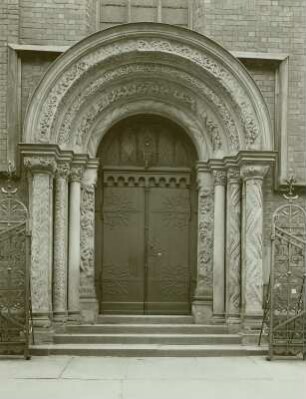 Breslau, Stadtpfarrkirche St. Maria Magdalena (heute: Katedra św. Marii Magdaleny), romanisches Portal an der Südseite