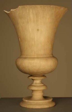 Kelchfömige Vase