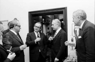 Freiburg: Regierungspräsidium; Landeshauptmann Vorarlberg Dr. Kessler mit Delegation bei Regierungspräsident Person