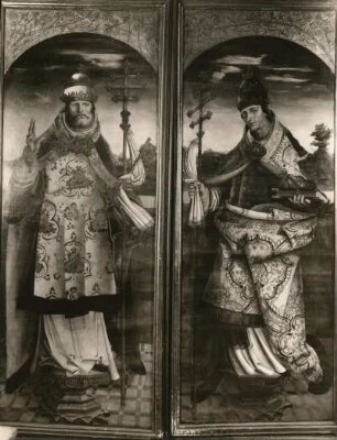Döbeln, Nicolaikirche, Innenraum, Altar : Flügelatar, 1. Wandlung Mittelteil mit Petrus und Gregor I. Temperagemälde
