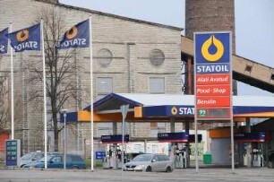 Tankstelle in Tallinn : Statoil-Tankstelle am Hafen. Aufgenommen in Tallinn im April 2008
