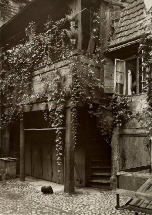 Berlin-Mitte. Ansicht des schönsten Hofes von Alt-Berlin - Petristraße 15. Erbaut 1743