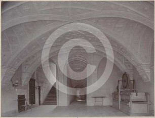 Gewölbte Flurhalle im Schloss Alt Schönau an der Katzbach
