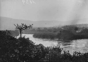 Flusslandschaft : Die Landschaft in der Umgebung des Flusses Kagera