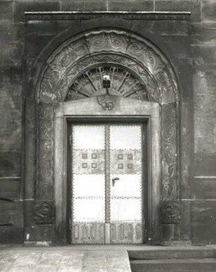 Dresden-Strehlen. Christuskirche. 1903/05; R. Schilling, J. Gräbner. Portal Westseite