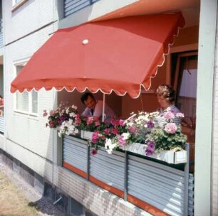 Hamburger. Sommeridylle auf dem Balkon
