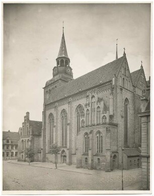 Pfarrkirche, Güstrow: Westseite