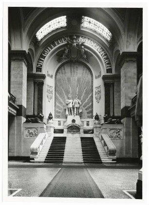 Ruhmeshalle und Kaiser-Friedrich-Museum (Oberlausitzer Gedenkhalle), Görlitz: Kaisernische im Innern