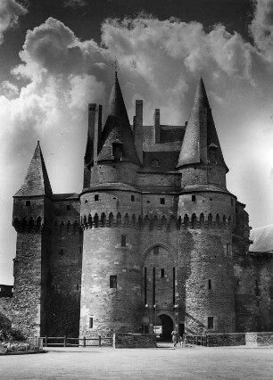 Vitré. Burg (1301/1400 und 1401/1500)