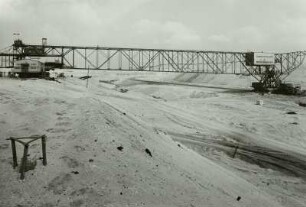 Braunkohle, Lohsa, ausgekohlt, Abraumförderbrücke