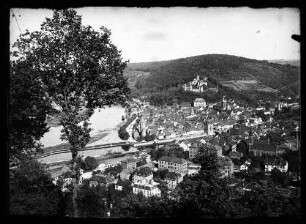 Blick Richtung Spitzer Turm, Innenstadt und Burg