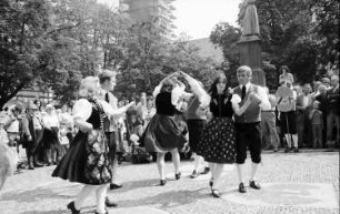 Freiburg: Rathausplatz; Tanz, Trachtengruppe aus dem Hotzenwald