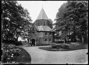Niederlande, Nijmegen. Burg Valkhoff, Nikolauskapelle