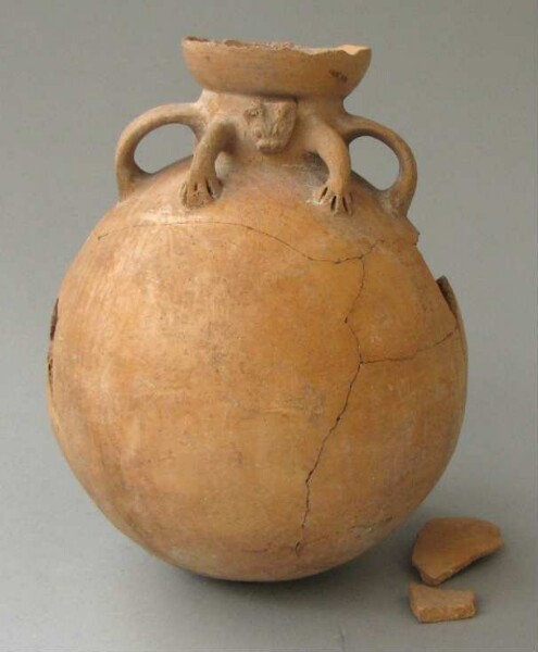 Clay vessel