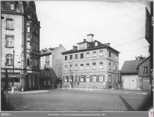 Altes Rathaus von Westen, rechts Reichsburgstraße 2 (angeschnitten) Ecke Alt-Rödelheim