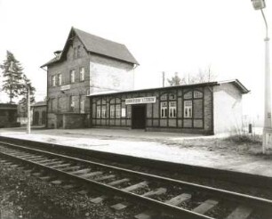 Kummersdorf. Bahnhof. Empfangsgebäude (Ende 19. Jahrhundert). Gleisseite