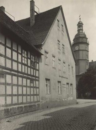 Pegau, Gasthaus Zur Goldenen Krone und Rathaus