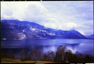 Niederhorn: Thuner See, Richtung Beatenbucht und Beatenberg