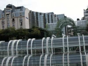 Forum des Halles, 1977 an Stelle der ehemaligen Markthallen errichtetes Geschäfts-und Ausstellungszentrum