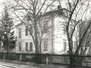 Dresden-Blasewitz, Sebastian-Bach-Straße 19. Wohnhaus (um 1865)