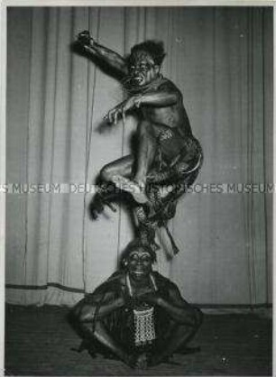 Gastspiel der schwarzafrikanischen Balletttruppe "Les Ballets Nègres" von Berto Pasuka in Düsseldorf