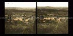 Blick auf Häuser und Umgebung von Colcoy