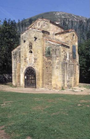 San Miguel de Liño & San Miguel de Lillo