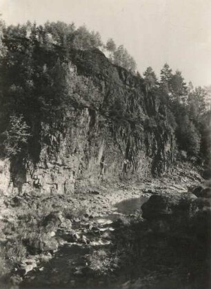 Gottleubatal. Rote Wand bei Langenhennersdorf, Porphyrgang