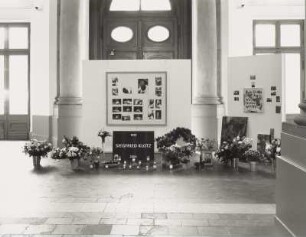 Gedenkarrangement zum Tod des Malers Siegfried Klotz