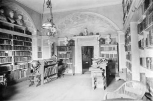 Schloss Siebeneichen, Bibliothek