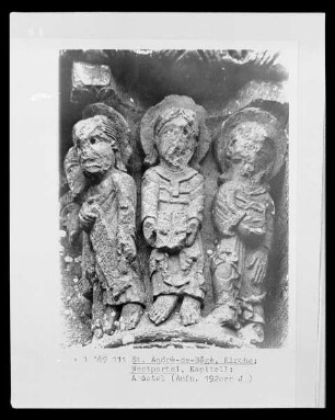 Westportal: Kapitell mit Aposteln