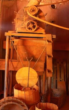 Frankreich. Provence. Vaucluse. Roussillon. Ancienne usine Mathieu de Roussillon. Conservatoire des ocres de Roussillon. Ocker Museum