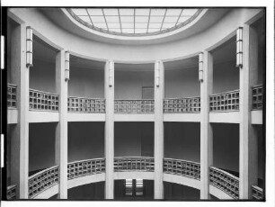 Ziviljustizgebäude (Hamburg-Neustadt): Rundgeländer : SchumacherWV Nr. 261
