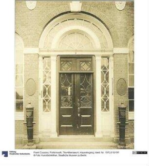 Portsmouth, The Athenaeum, Hauseingang