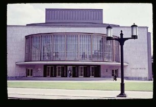 Schillertheater 19.6.54.
