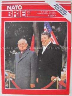 Fachzeitschrift "NATO BRIEF" u.a. zur Unterzeichnung des INF-Vertrages durch Reagan und Gorbatschow
