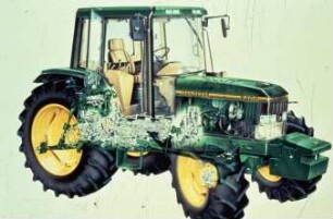 Fotografie: Traktor, Allradtraktor, Antriebs- und Anbausystem, Dieselmotor, Getriebe, Differential