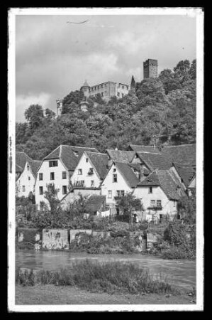Blick über die Tauber auf Gebäude Mühlenstr. 30 bis ca. 38