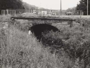 Straßenbrücke über den Struppenbach